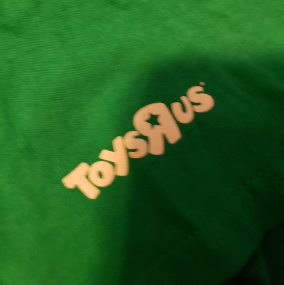 Rare Toys R Us Naughty or Nice like new tshirt - Picture 2 of 4